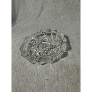 Vintage Anchor Hocking Early American press cut star Burst crystal ashtray 4.25”